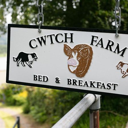Cwtch Farm Bed & Breakfast Ystalyfera Exterior foto